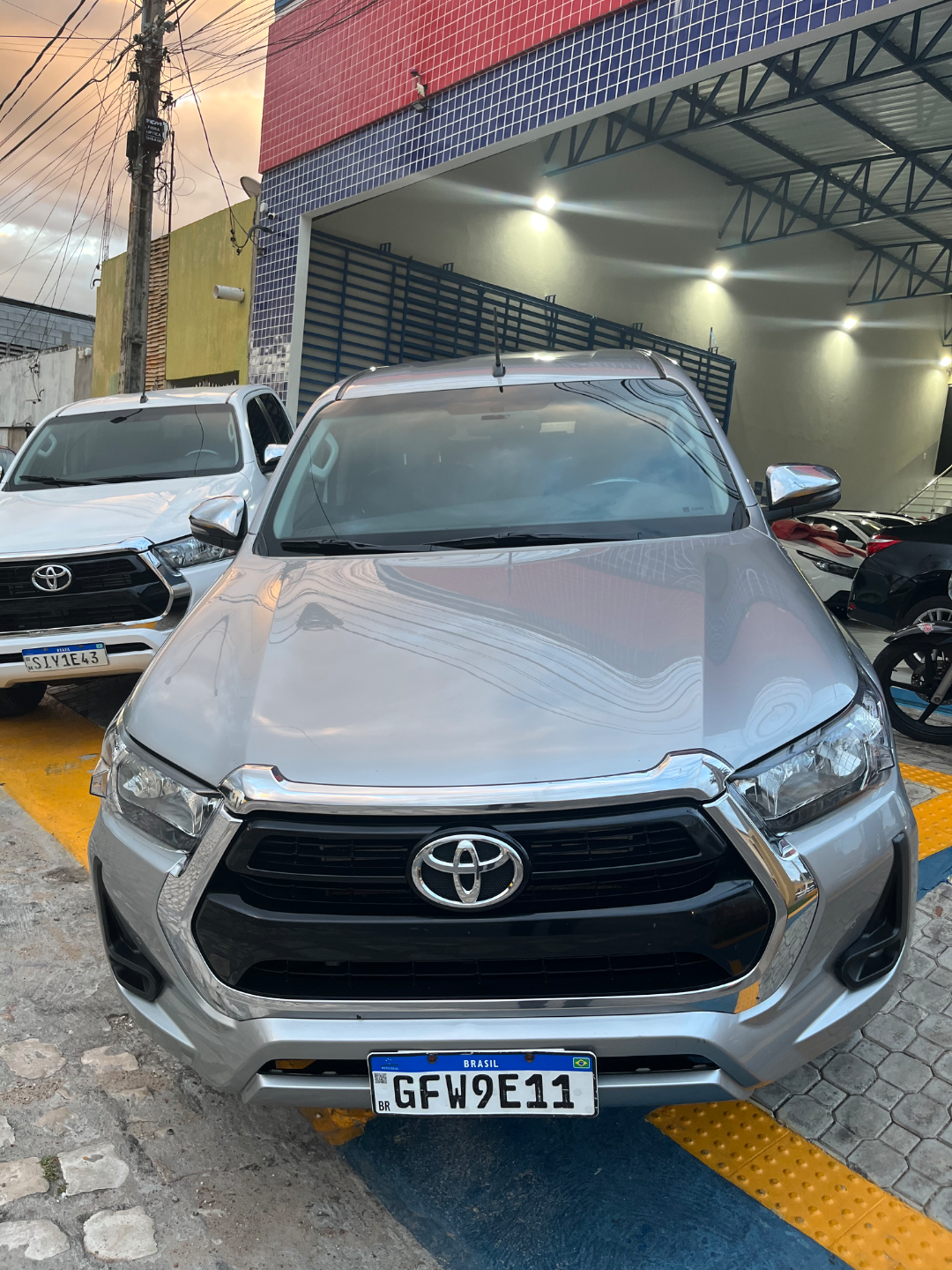 Toyota Hilux CD SRV 4x4 2.8 TDI Diesel Aut.