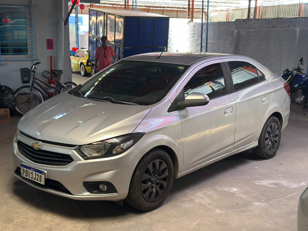 CHEVROLET PRISMA 1.4MT LT 2017/2018 PRATA