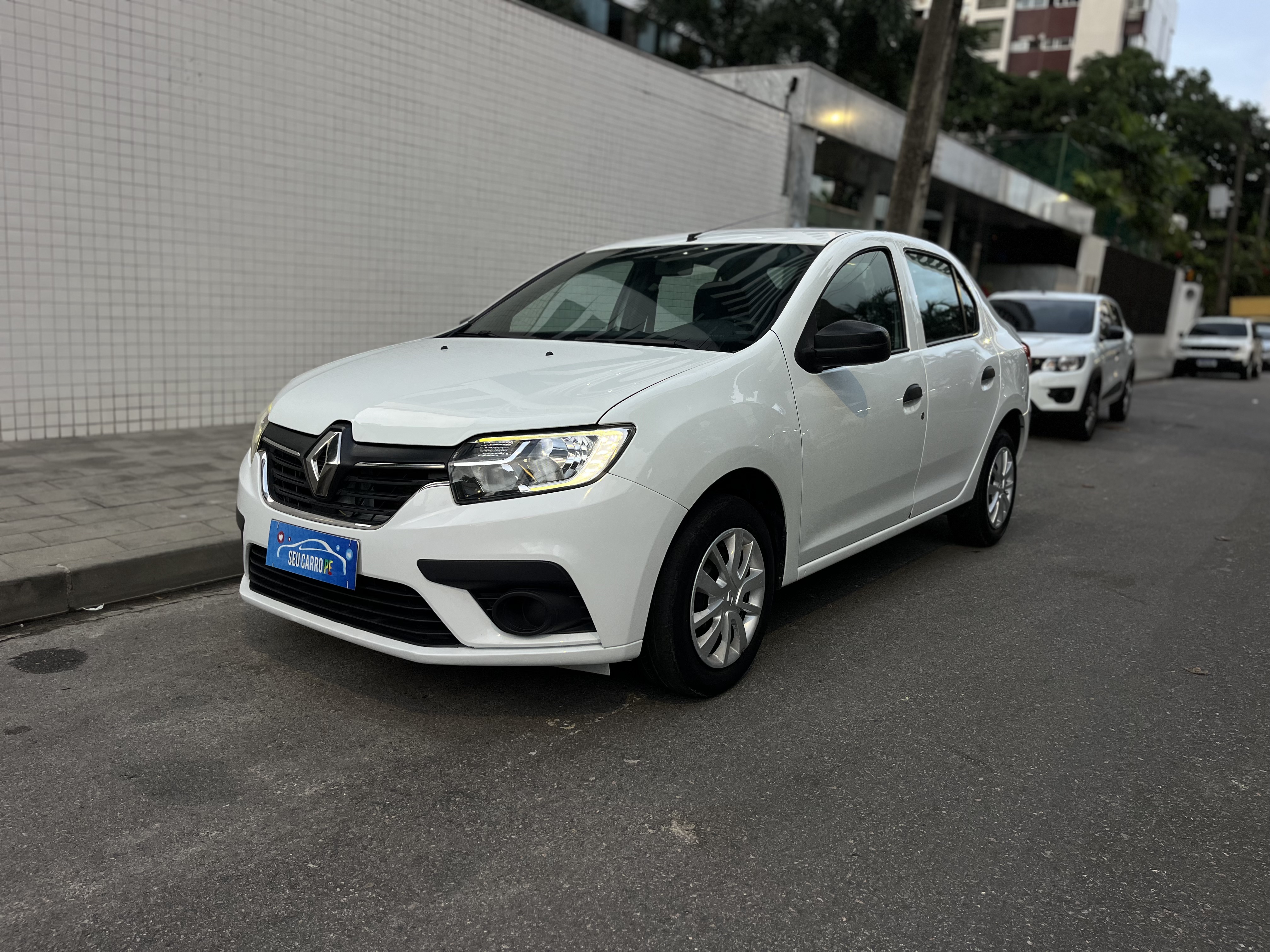 RENAULT LOGAN LIFE 1.0 2021/2022 BRANCA RMQ8A11