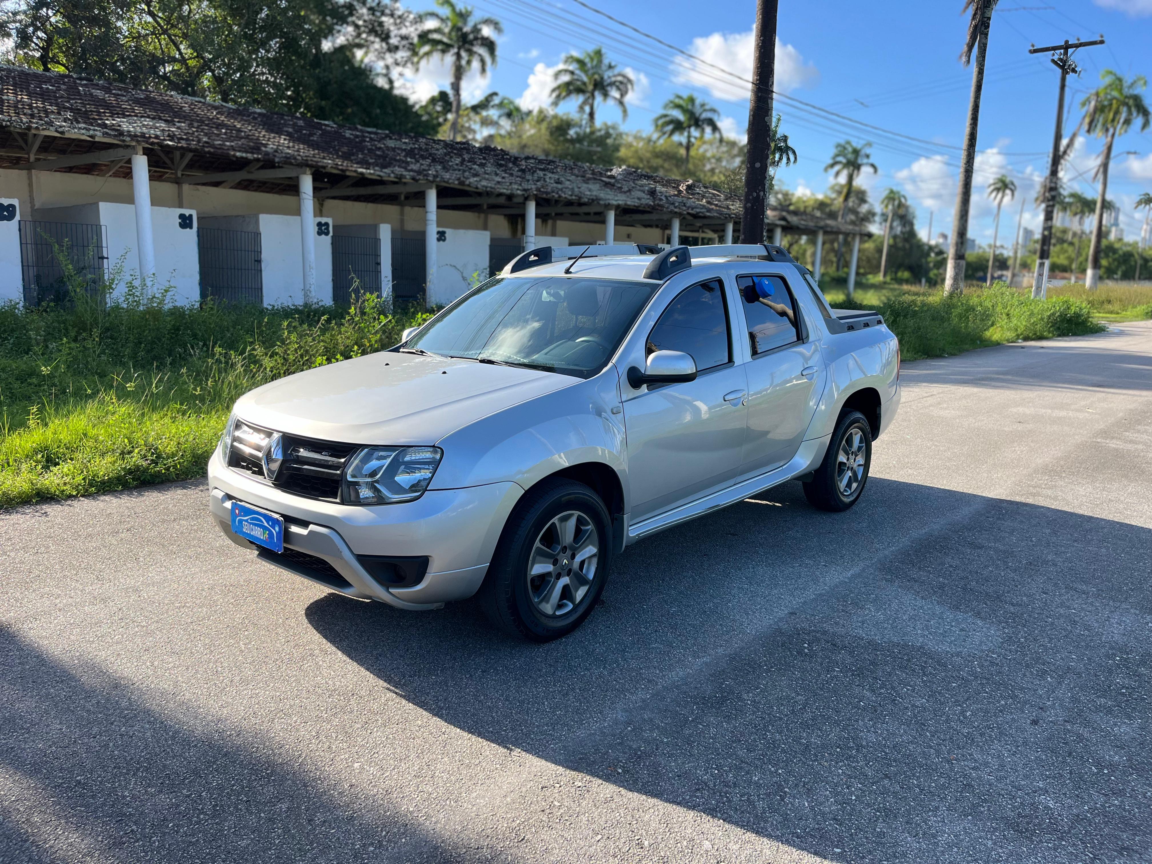 RENAULT DUSTER OROCH DYNAMIQUE 2016/2017 2.0 4X2 AUT  PRATA BAU7A13