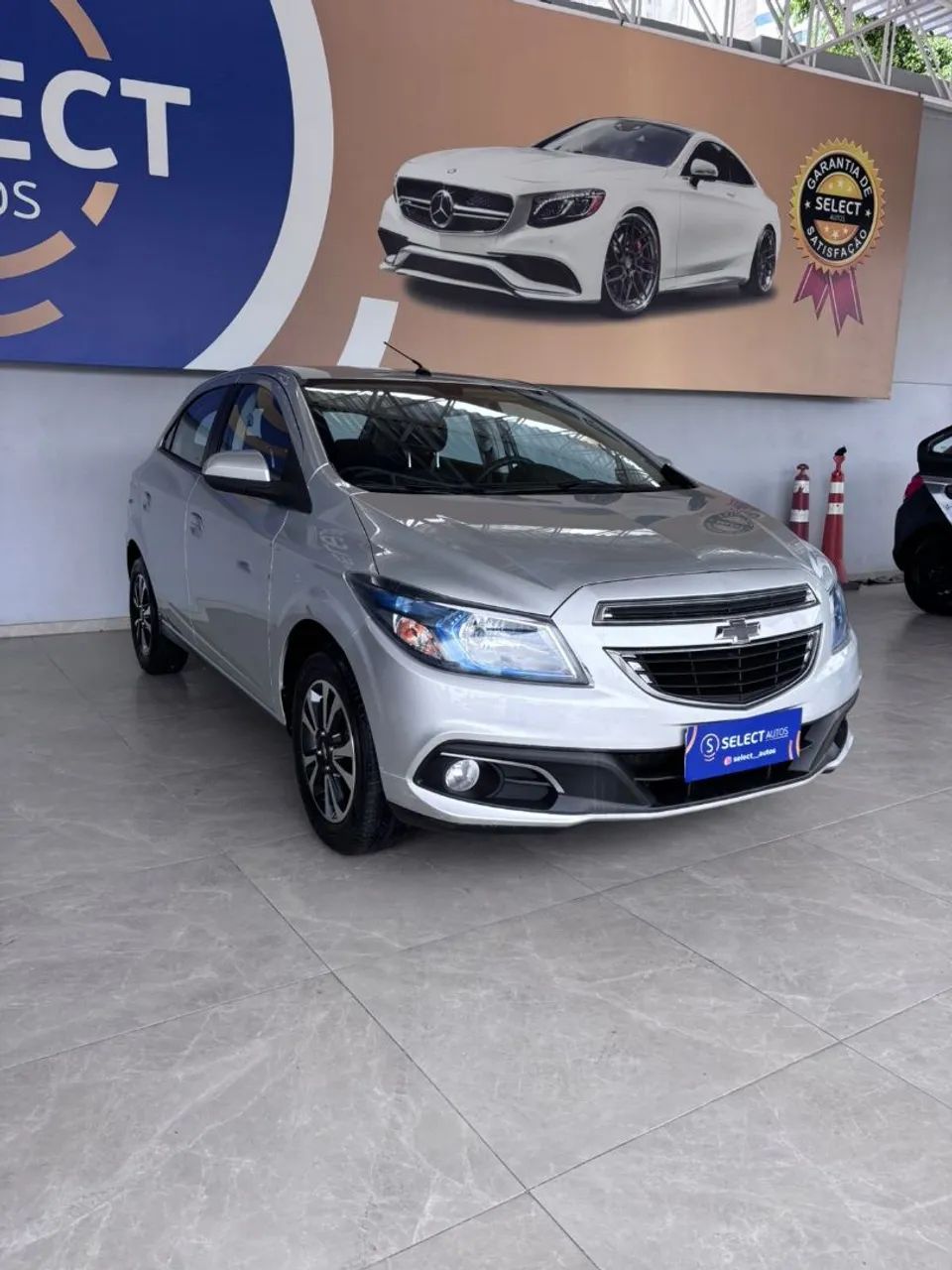 Chevrolet Onix Hatch LTZ 1.4 8V Flex Power Mec. 4P 2014